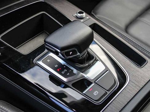 Used 2023 Audi Q5 2.0T Premium w/ Convenience Package image 20