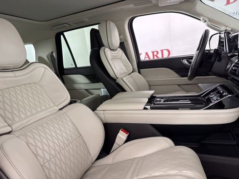 Used 2024 Lincoln Navigator L Black Label image 16