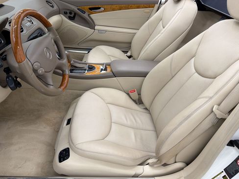 Used 2007 Mercedes-Benz SL 550 image 5