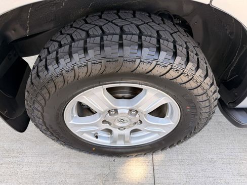 Used 2012 Toyota Sequoia SR5 w/ Premium Pkg RWD image 13