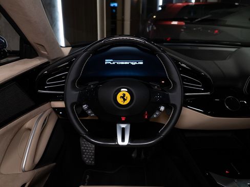 Used 2025 Ferrari Purosangue AWD/4WD image 36