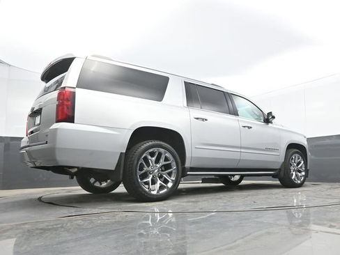 Used 2019 Chevrolet Suburban Premier AWD/4WD image 60