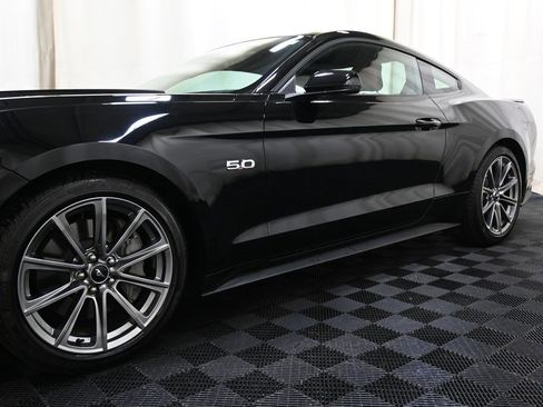 Used 2016 Ford Mustang GT Premium w/ Equipment Group 401A RWD image 9
