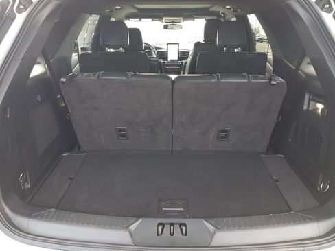 Used 2022 Ford Explorer ST w/ Equipment Group 401A image 11