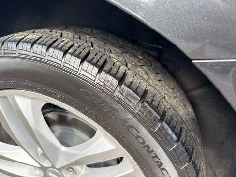 Used 2018 Chevrolet Equinox Premier AWD/4WD image 10