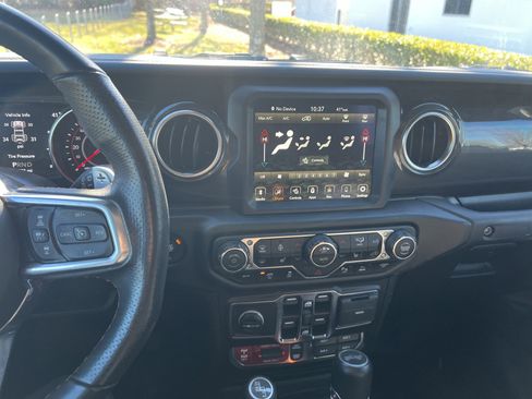 Used 2021 Jeep Wrangler Unlimited Rubicon w/ Dual Top Group image 31