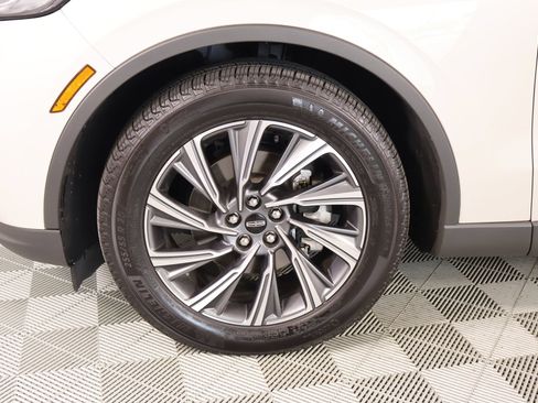 Used 2025 Lincoln Aviator 2WD image 19