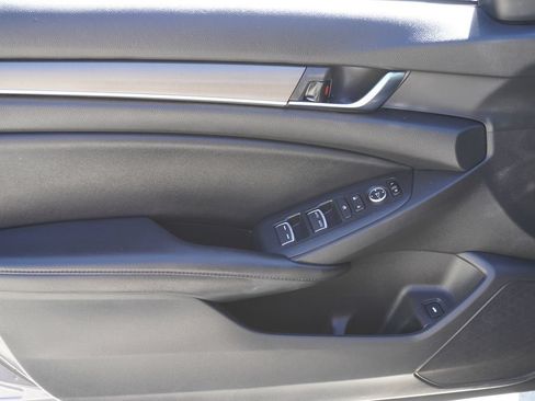 Used 2021 Honda Accord Hybrid image 24