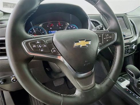 Used 2023 Chevrolet Equinox LT w/ Driver Convenience Package image 14