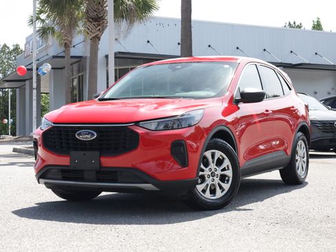 Used 2024 Ford Escape Active image 1