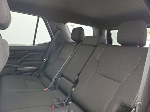 Used 2025 Toyota 4Runner SR5 AWD/4WD image 11