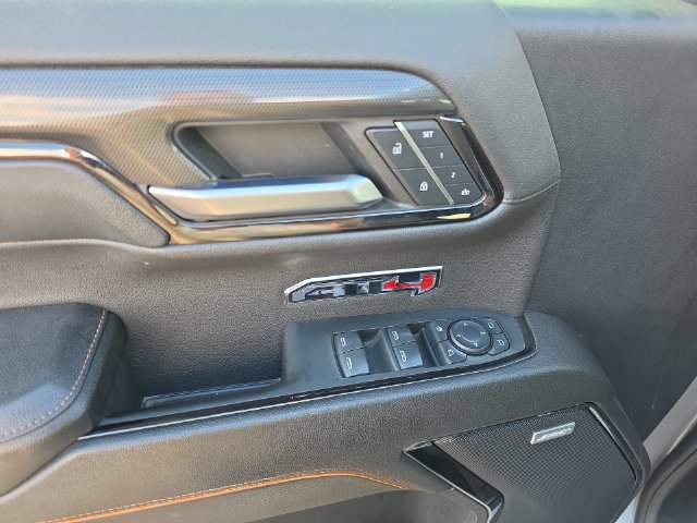 Used 2024 GMC Sierra 1500 AT4 w/ Technology Package AWD/4WD image 24