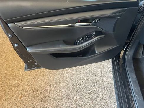 Used 2025 MAZDA MAZDA3 s FWD image 9