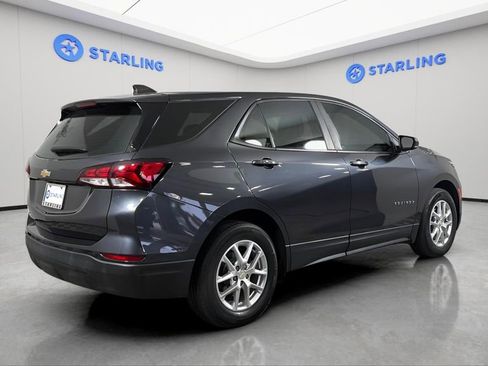 Used 2022 Chevrolet Equinox LS FWD image 10