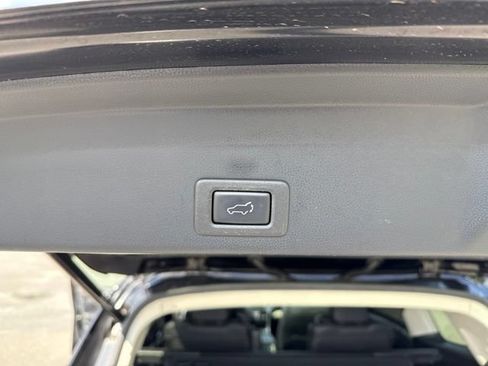 Used 2019 Subaru Ascent Limited w/ Popular Package #2A AWD/4WD image 17