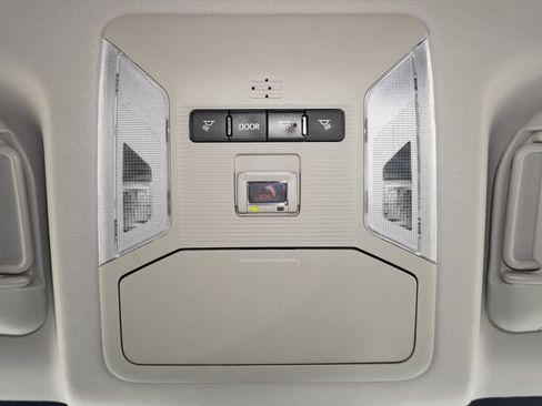 Certified 2025 Toyota RAV4 XLE FWD image 17