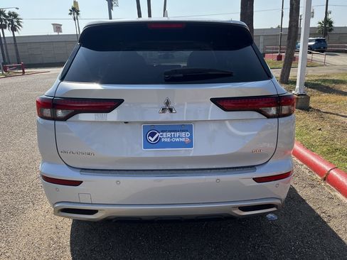 Used 2023 Mitsubishi Outlander SEL image 6