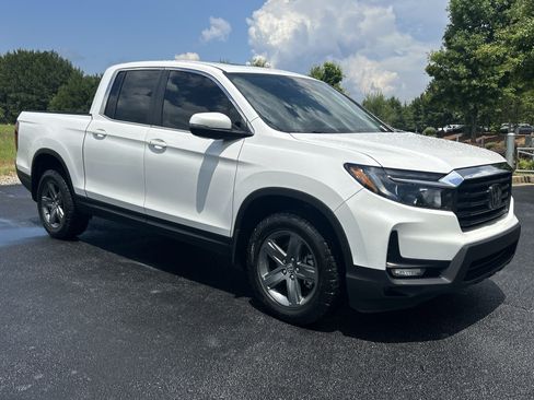 Certified 2023 Honda Ridgeline RTL image 2
