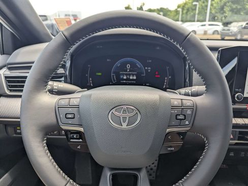 New 2026 Toyota Camry SE FWD image 25