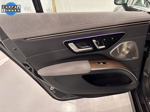 Certified 2022 Mercedes-Benz EQS 580 4MATIC Sedan image 22