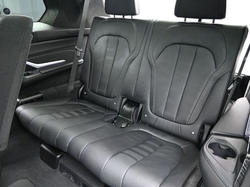 Used 2021 BMW X7 xDrive40i w/ M Sport Package image 20