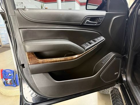 Used 2019 Chevrolet Tahoe LT AWD/4WD image 10