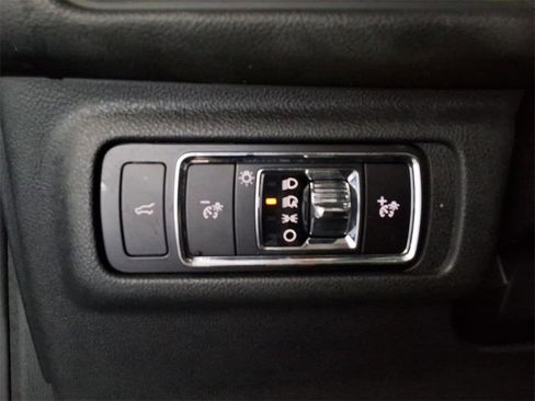 Used 2023 Lincoln Corsair FWD image 21