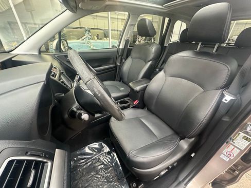 Used 2016 Subaru Forester 2.5i Touring w/ Eyesight & Navigation System image 17