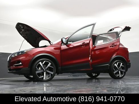 Used 2021 Nissan Rogue Sport SL FWD image 38
