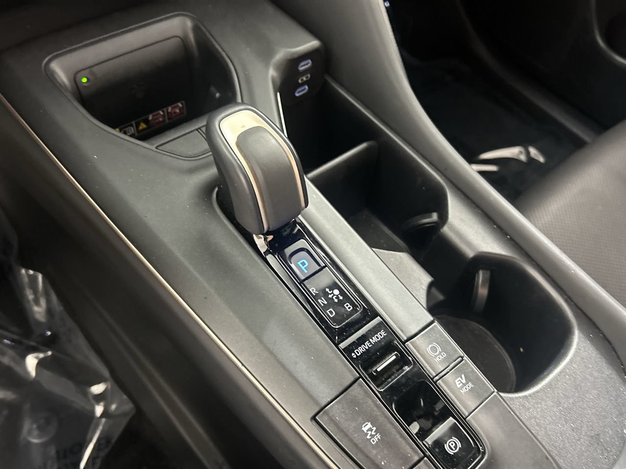 Used 2023 Toyota Crown AWD/4WD image 16
