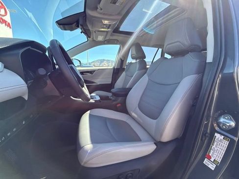 Used 2025 Toyota RAV4 XLE Premium w/ Weather Package AWD/4WD image 12
