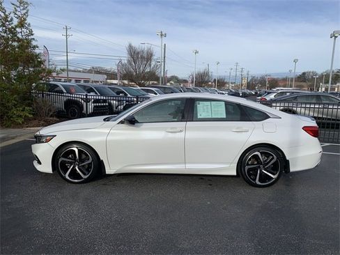 Used 2022 Honda Accord Sport image 5