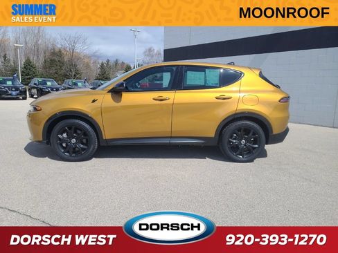 Used 2024 Dodge Hornet R/T Plus w/ R/T Blacktop Package AWD/4WD image 2
