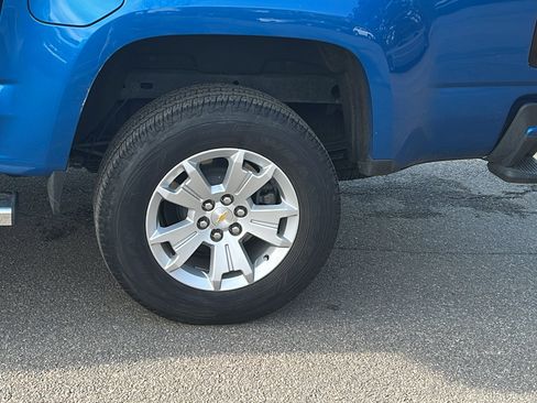 Used 2022 Chevrolet Colorado LT w/ LT Convenience Package image 12