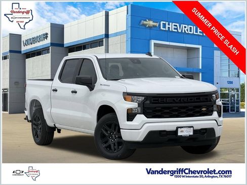 New 2026 Chevrolet Silverado 1500 Custom RWD image 1