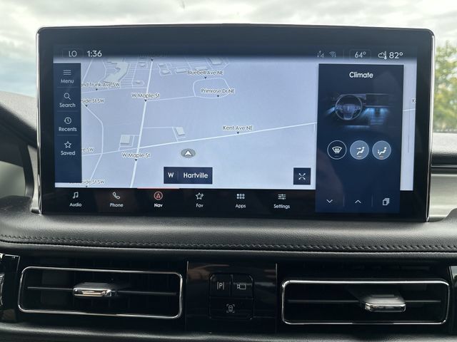 Used 2023 Lincoln Nautilus AWD w/ Premium Package image 21
