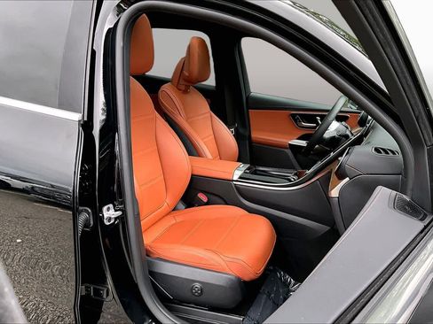 Certified 2024 Mercedes-Benz GLC 300 4MATIC image 8