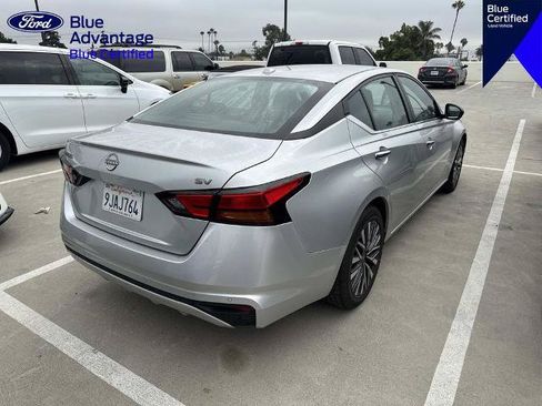 Used 2024 Nissan Altima 2.5 SV FWD image 9