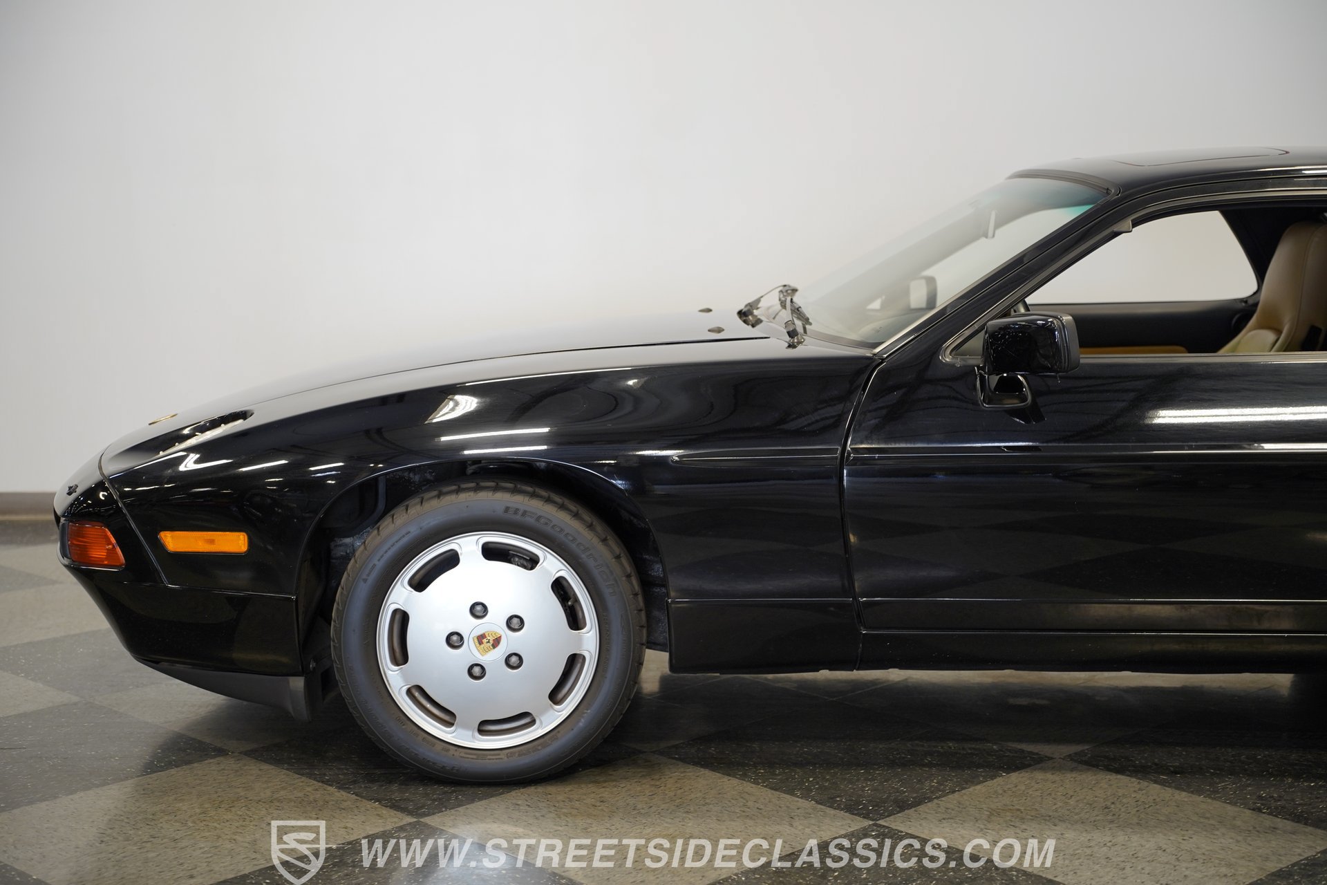 Used 1988 Porsche 928 S4 RWD image 25