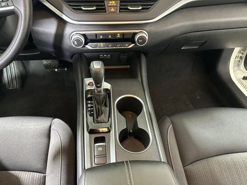 Used 2022 Nissan Altima 2.5 SV AWD/4WD image 15
