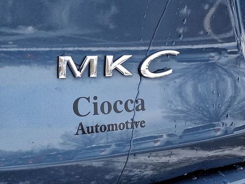 Used 2018 Lincoln MKC Reserve image 31