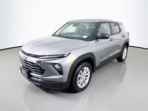 New 2026 Chevrolet TrailBlazer LS w/ LS Convenience Package AWD/4WD image 3