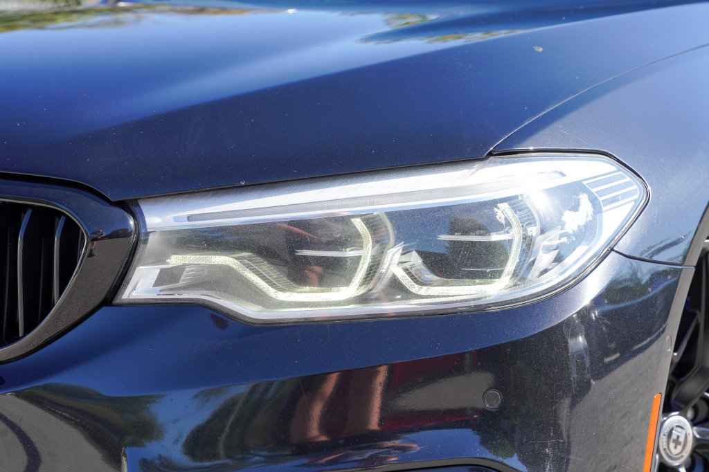 Used 2018 BMW M550i xDrive AWD/4WD image 4