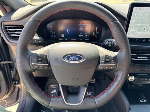 Used 2024 Ford Escape ST-Line w/ Tech Pack #1 AWD/4WD image 17