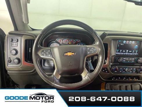 Used 2018 Chevrolet Silverado 1500 High Country AWD/4WD image 13