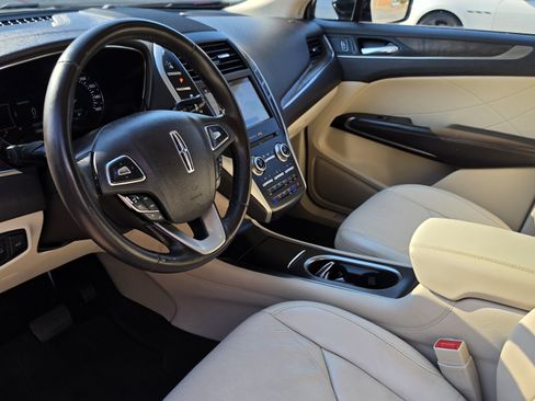 Used 2017 Lincoln MKC Reserve AWD/4WD image 24