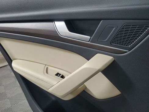 Used 2024 Audi Q5 2.0T Prestige w/ Prestige Package image 20