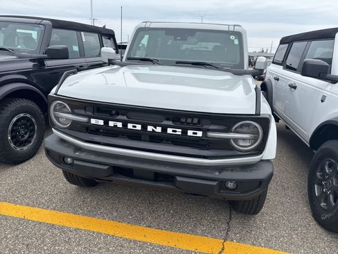 New 2026 Ford Bronco Outer Banks AWD/4WD image 21
