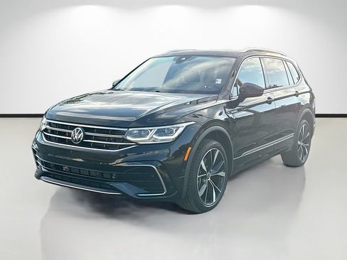 Used 2024 Volkswagen Tiguan SEL R-Line AWD/4WD image 7