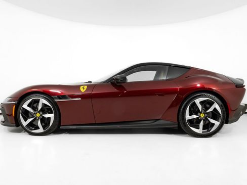 Certified 2025 Ferrari 12Cilindri RWD image 3